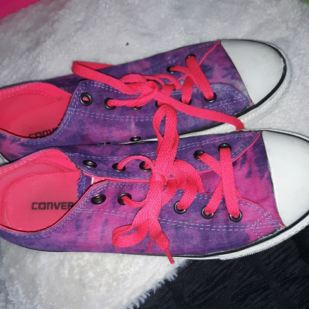 Pink n purple tie die converse